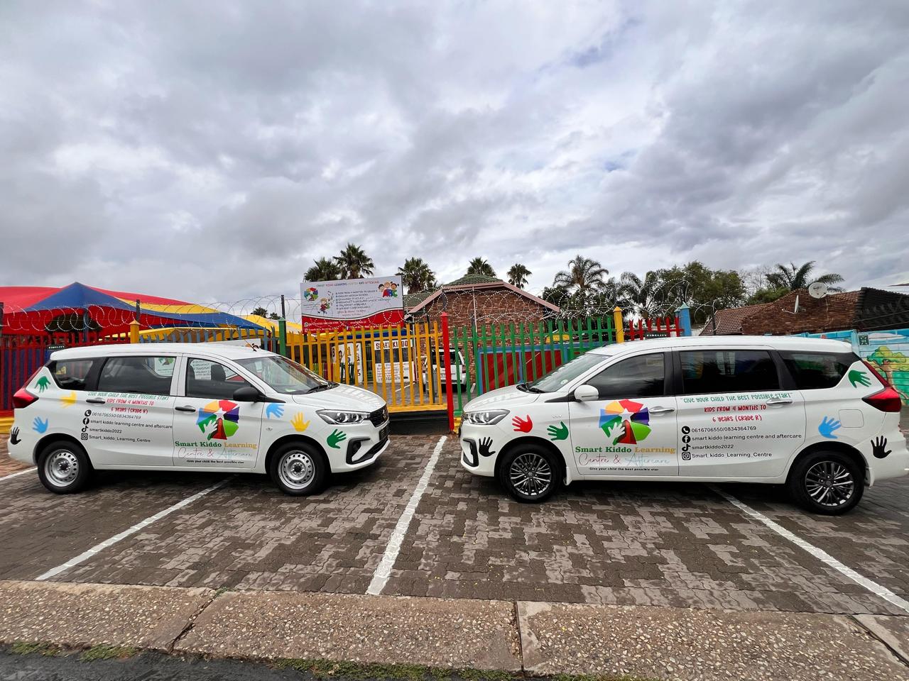 Child transport vehicle